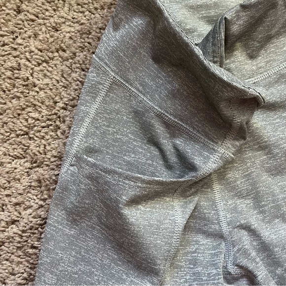 Tek Gear gray workout gray capri leggings - Picture 4 of 7